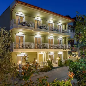 Apartman Irina, Szárti