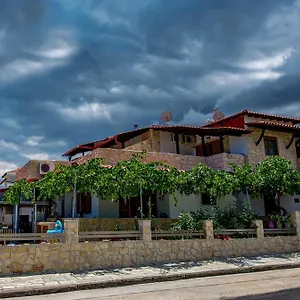 Apartman Paradise, Szárti