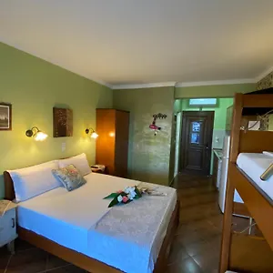 Appartamento Doxa, Sarti